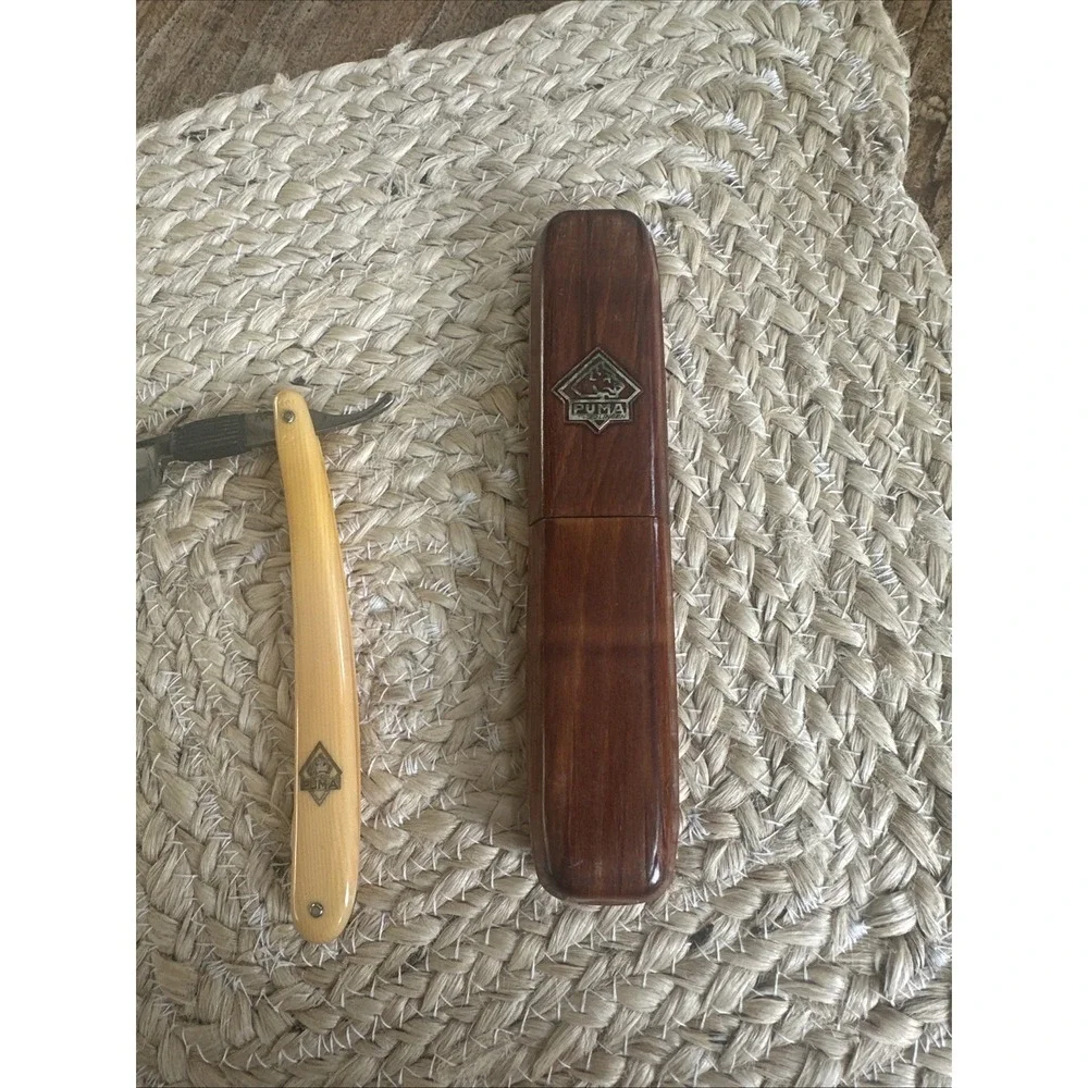 Vintage Solingen Puma 1938 5/8‎  Straight Razor Germany & Case
